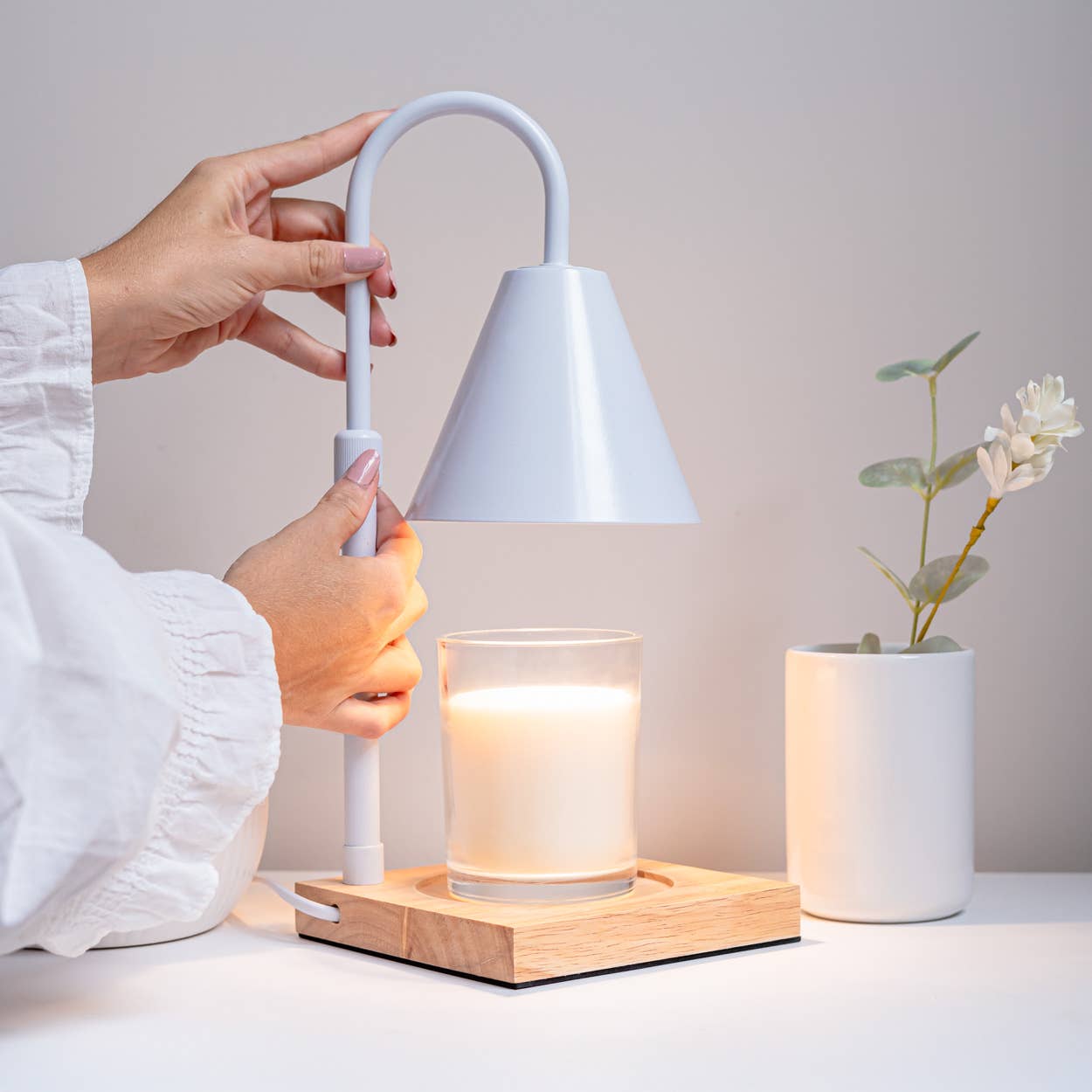 Flamingueo - Wholesale Accent/Desk Lamp - Candle warmer lamp (candle not included & EUROPEAN plug)1