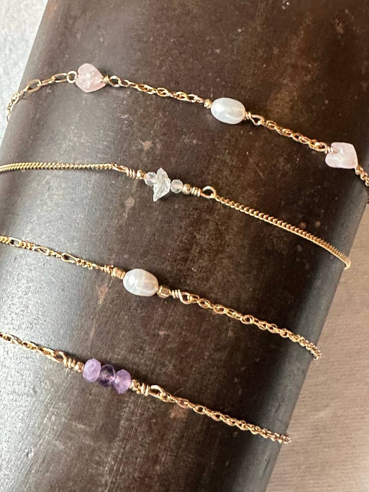 gemstone bracelet V for wholesale by Clover House