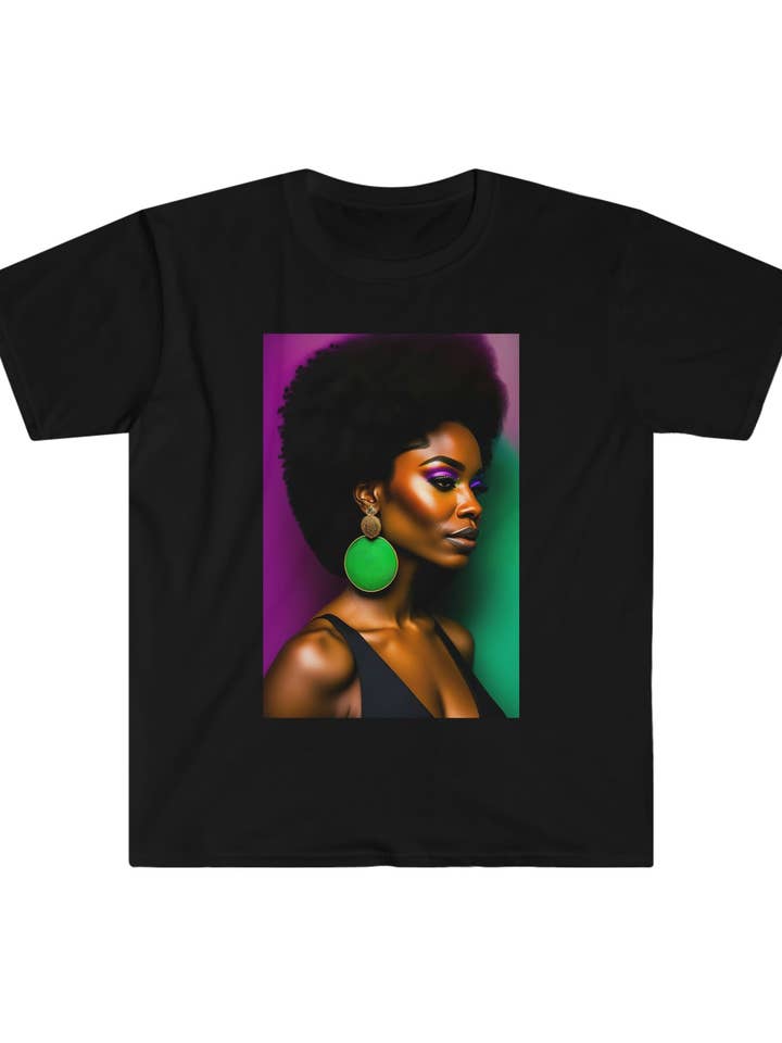 T-shirt unisexe style rétro "Reine" pour la vente par Styled By Jasmine Boutique