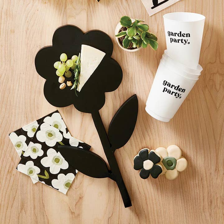 Santa Barbara Design Studio by Creative Brands - Wholesale Decorative Tabletop Object - Flower Board - Daisy