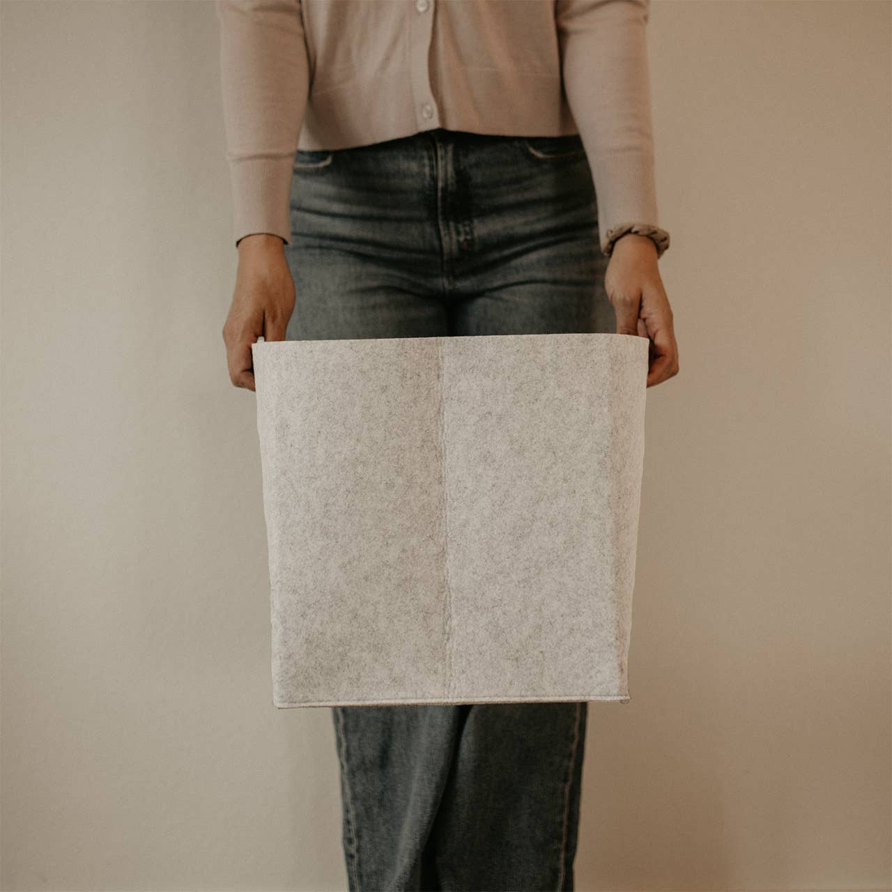 Parker Baby Co. - Wholesale Storage Bin - Kids & Baby - Felt Cube Storage Bin - White2