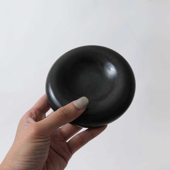 Mindful Cements - Wholesale Decorative plate/dish/bowl - Stone Pebble Dish3