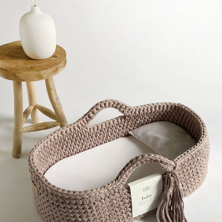 UNIQUE LOVE Design - Wholesale Bassinet - Baby - Baby basket | Warm taupe