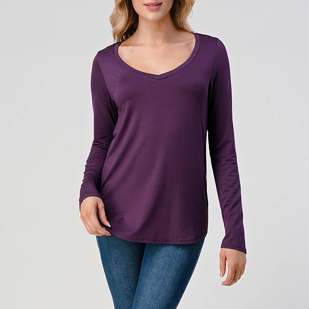 Heimious - Wholesale T-Shirt - Women's - Modal Long Sleeve V-neck Relaxed Fit T-shirt, T24917