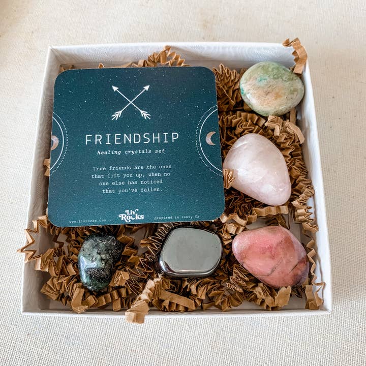 Liv Rocks - Vente Pierre et cristal de spiritualité - Kit Friendship Crystals - Coffret cadeau 1