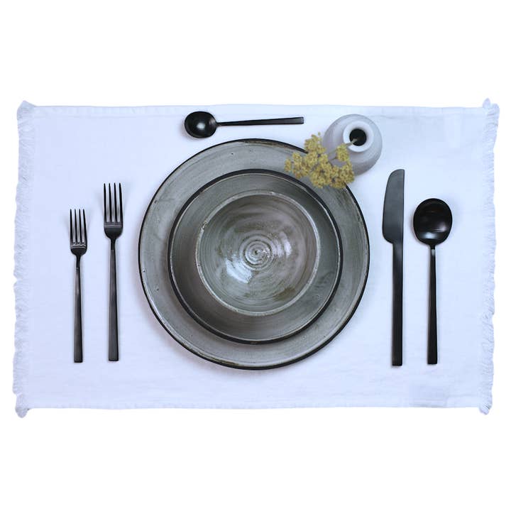 Linen Placemat - Stonewashed - White with Frayed Edges for wholesale by LinenCasa