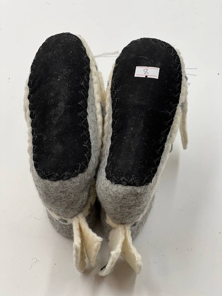 NURBU INC. – Großhandel Stiefeletten – Babys – Gefilzte Kinderschuhe (Grau & Weiß) FS11