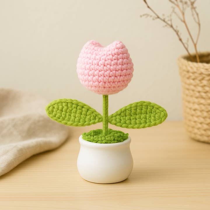 Lichi Gifts - Wholesale Artificial Flowers - Handmade Crochet Tulip in Light Pink – Cute Yarn Flower