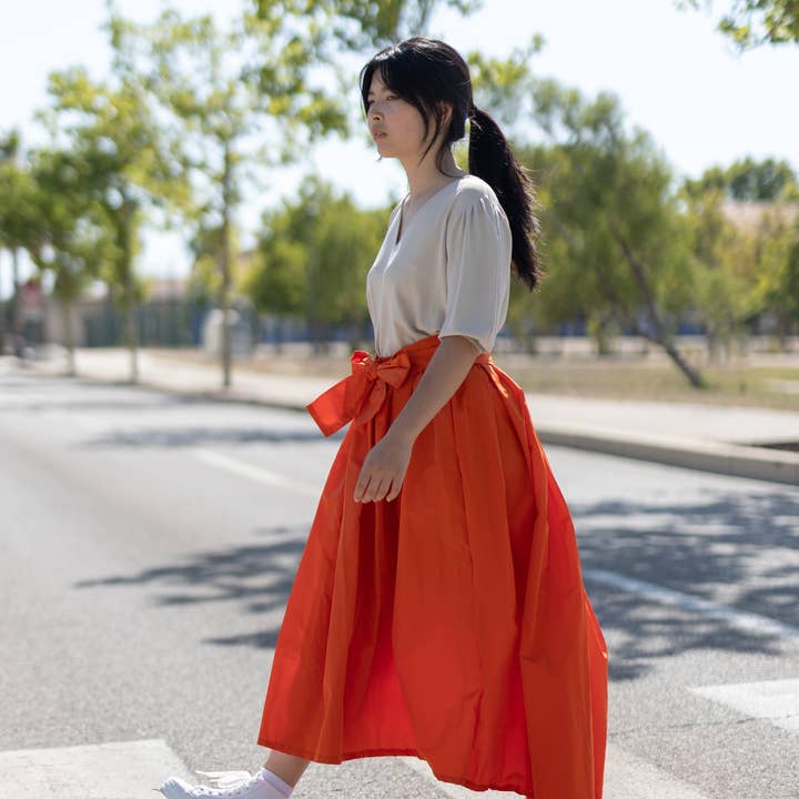 Waterproof mid-length skirt with bow – HM7362 for wholesale by Cecile Wang