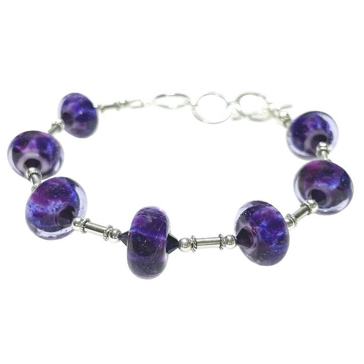 Paarse fluwelen armband met zes kralen voor wholesale door Beach Memories® Glassworks