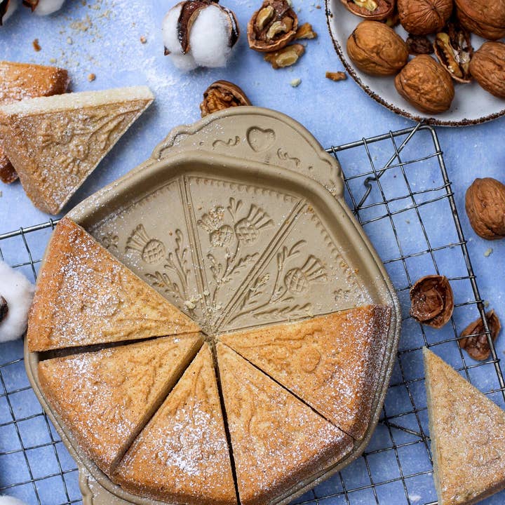 Emerson Creek Pottery - Wholesale Baking Dish - Brown Bag Designs Shortbread Pans