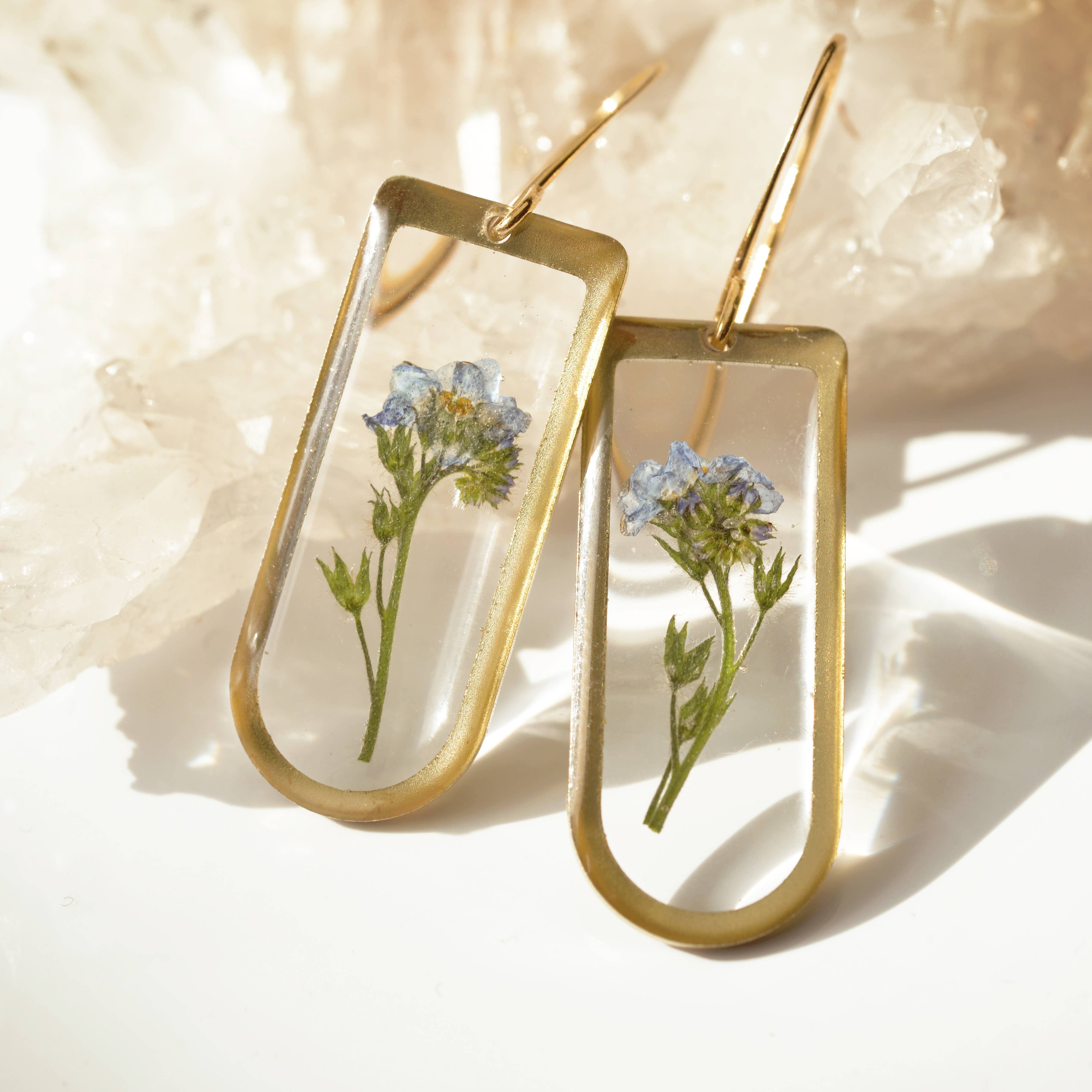 Cameoko - Wholesale Dangle Earrings - Preserved Flower Earrings Rounded Rectangle - Forget Me Not 2