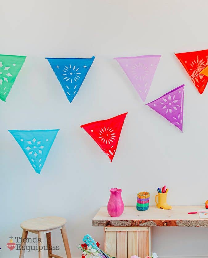 Tienda Esquipulas distribution - Wholesale Bunting/Garland - Papel picado garland plastic flags