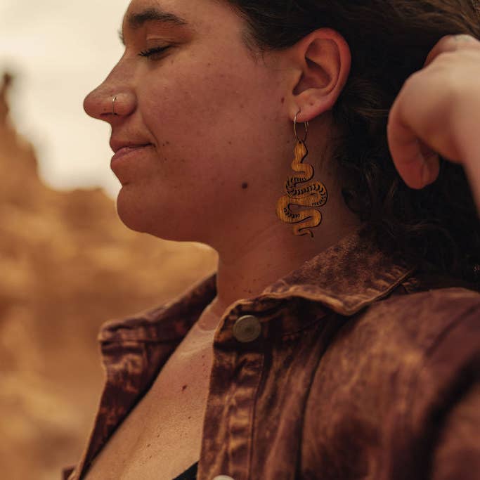 lovelevel – wholesale Dangle earrings – Natural Wood Earrings | SNAKES7