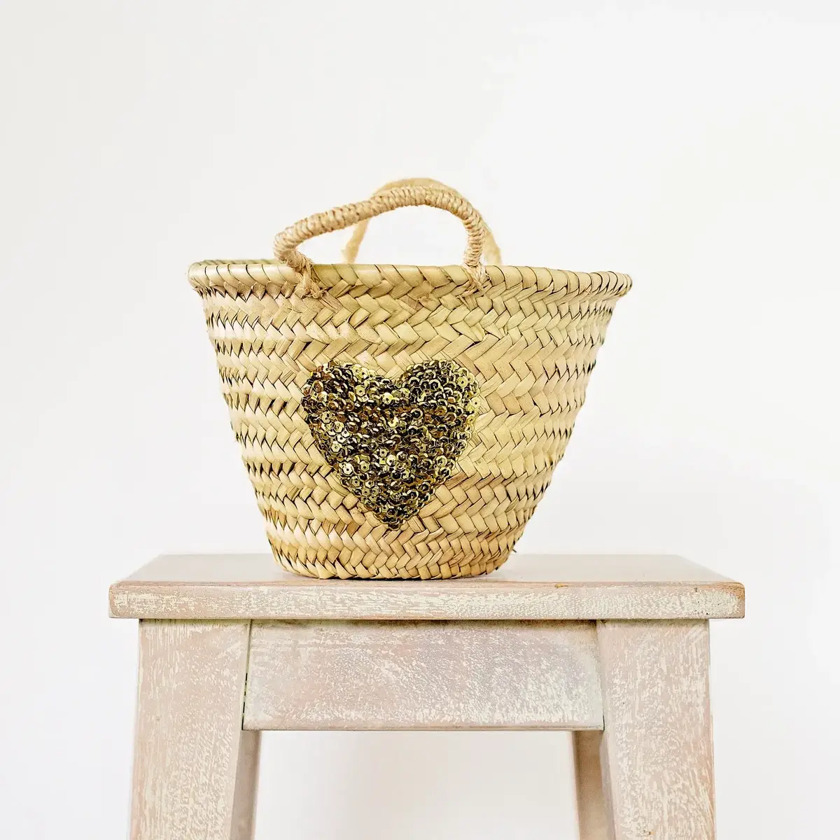 High crafty – wholesale Basket – Kids & baby – Baby Gold Heart Basket – Mini Handwoven Palm Leaf Basket wit0