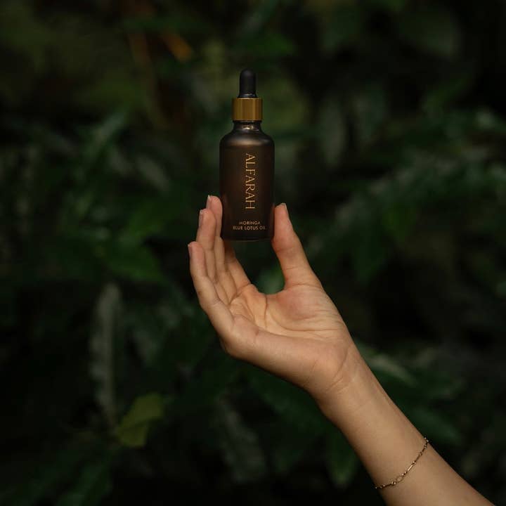 Alfarah Self Care – wholesale Hudvårdskit – Blue Lotus Infunderad Himalaya Moringaolja för hud och hår6