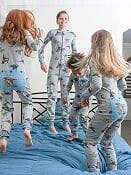 Big Feet Pajamas – Großhandel Schlafanzug-Set – Kinder – Dinosaurier-Union-Anzug Jungen und Mädchen Einteiler-Pyjamas