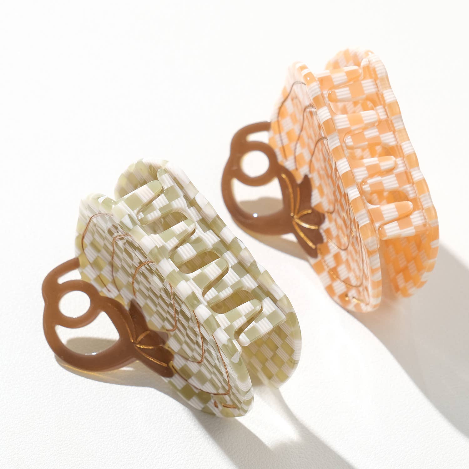 Assorted Gingham Checkered Pumpkin Claw Clip | Fall Claw Clip for wholesale on Faire7