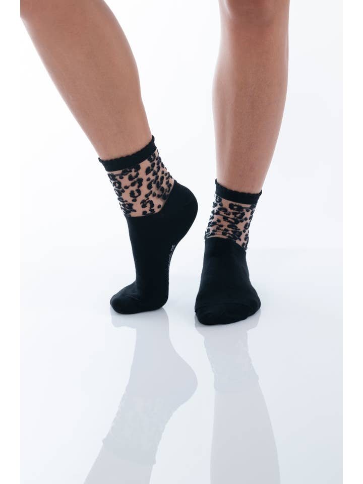 JOSY - black for wholesale on Faire