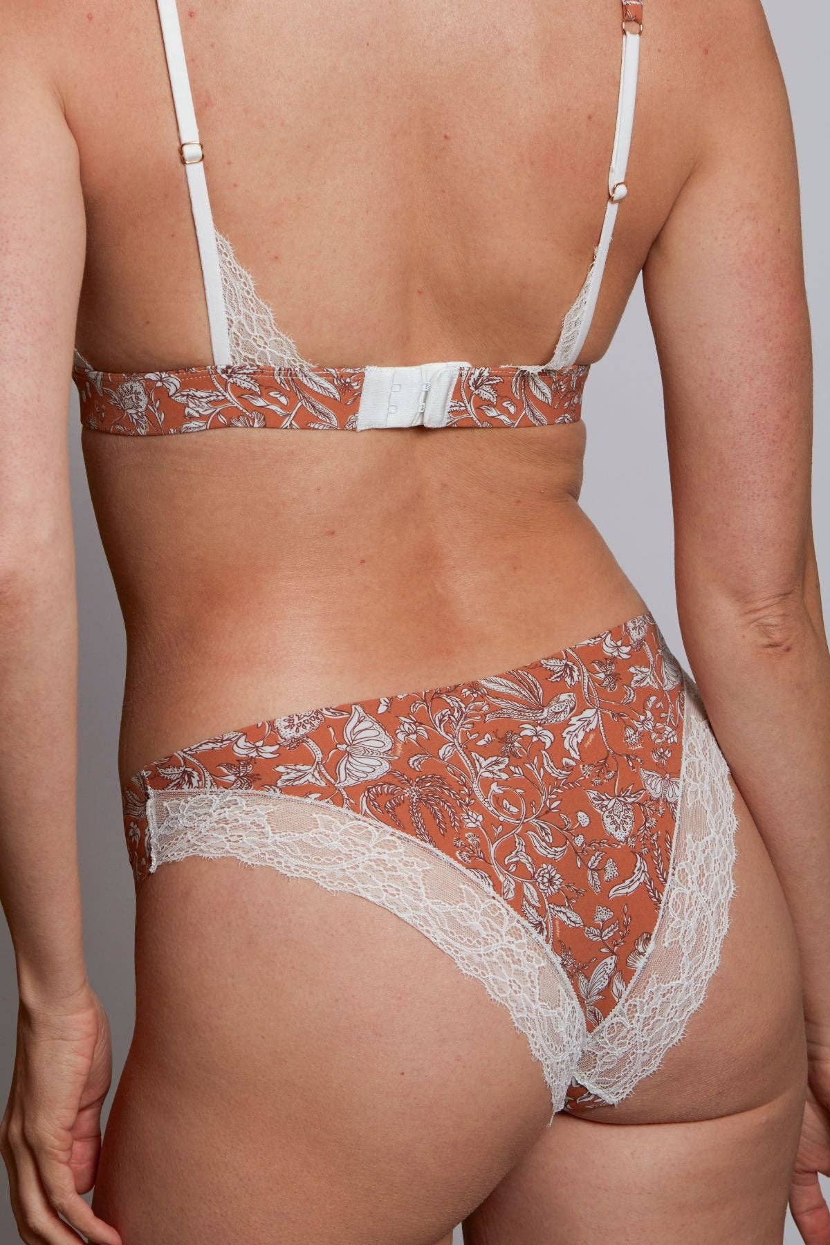 Esquisse Lingerie - Wholesale Underwear - Women's - Indonesia Latte Brown lace panties