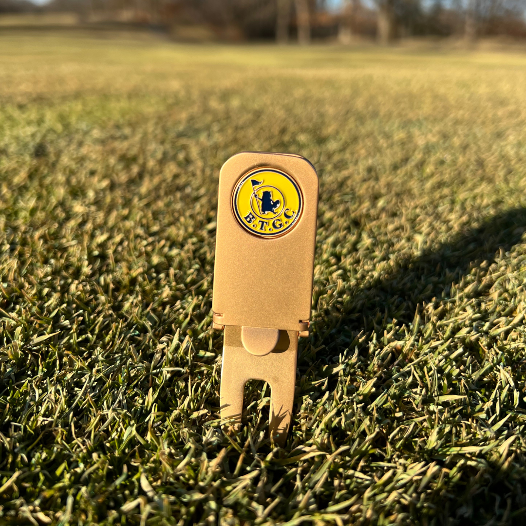 Beaver Tail Golf Club - Wholesale Humidor/Cigar Accessory - ALFRED - THE CIGAR BUTLER - CIGAR HOLDER/GOLF DIVOT TOOL4