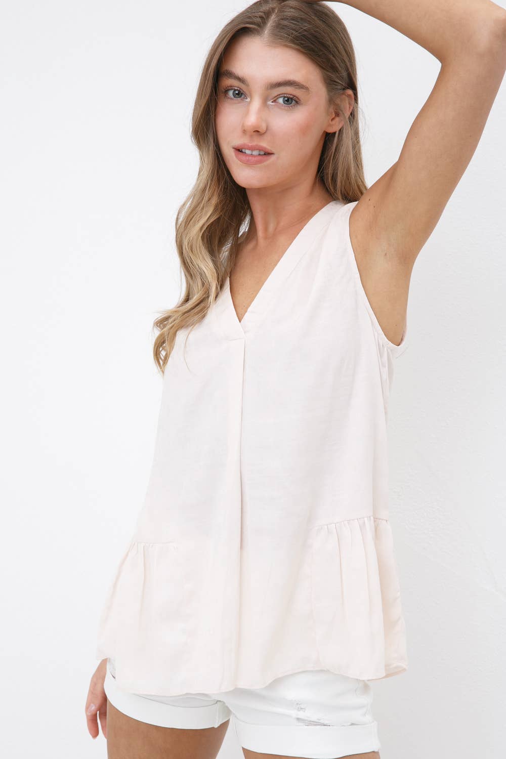 Blue B - Vendita all'ingrosso Camicetta - Donna - 31410T - Blusa arricciata in jacquard satinato con stampa a pois0