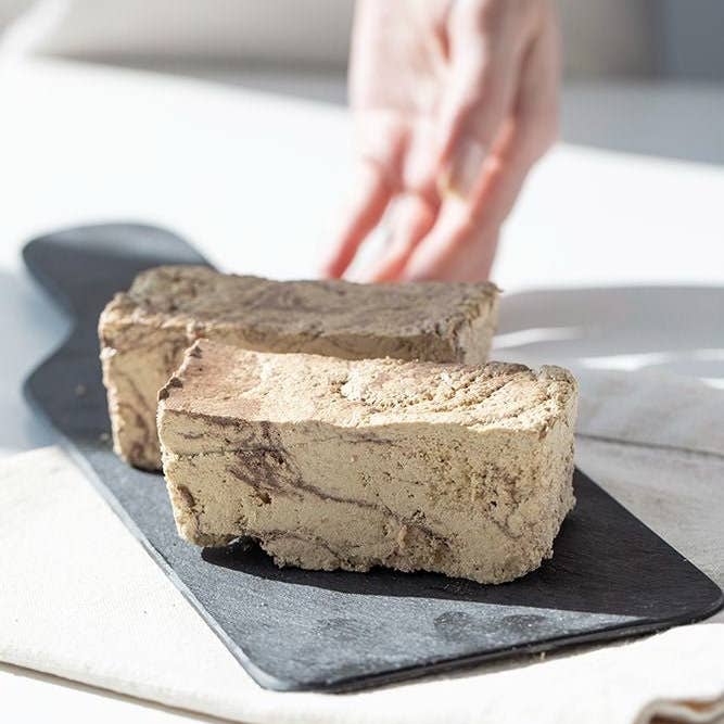 Aladdin - Wholesale Chocolate Bar - Servet | Plain Fresh Tahini Halva with Cocoa - Sugar Free