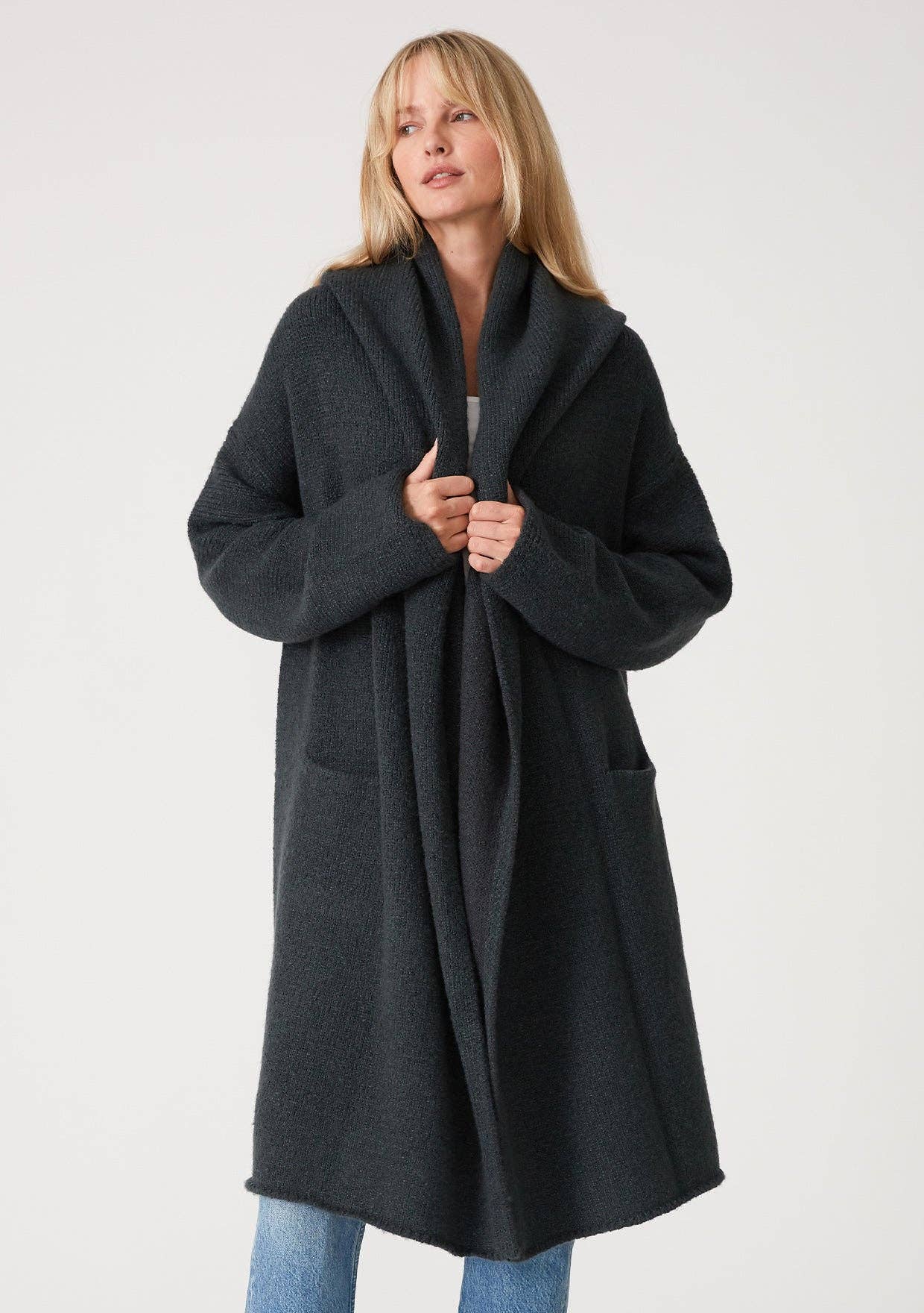 Lovestitch - Vente Cardigan – femme - Cardigan à capuche douillet surdimensionné à deux poches3