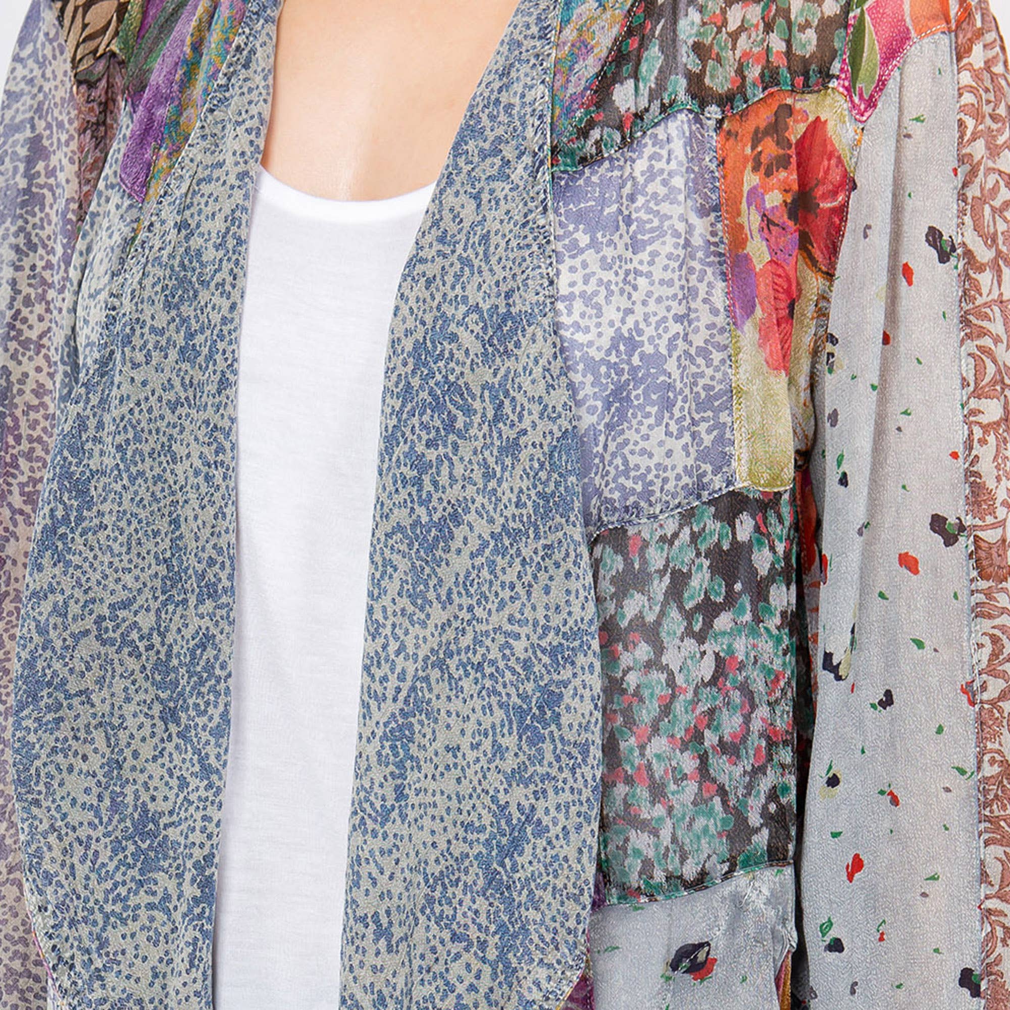 Young Threads - Vendita all'ingrosso Kimono - Donna - Kimono Shrug in Patch Mix N Match Sovratinto11