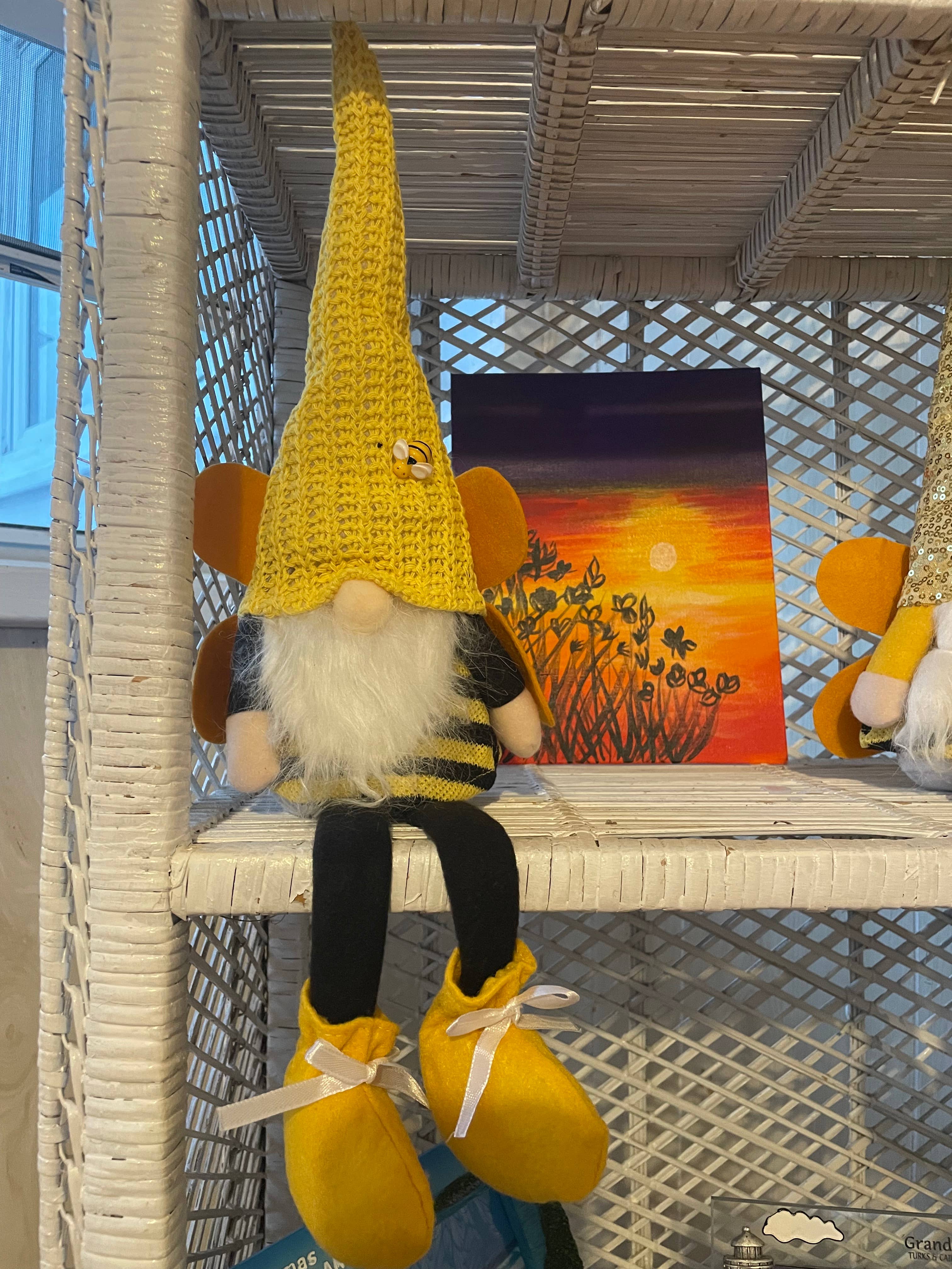 AlexisandGreenberg - Wholesale Christmas Decoration - Alexis&Greenberg Gnomes BEE Decoration ornament gift garden0