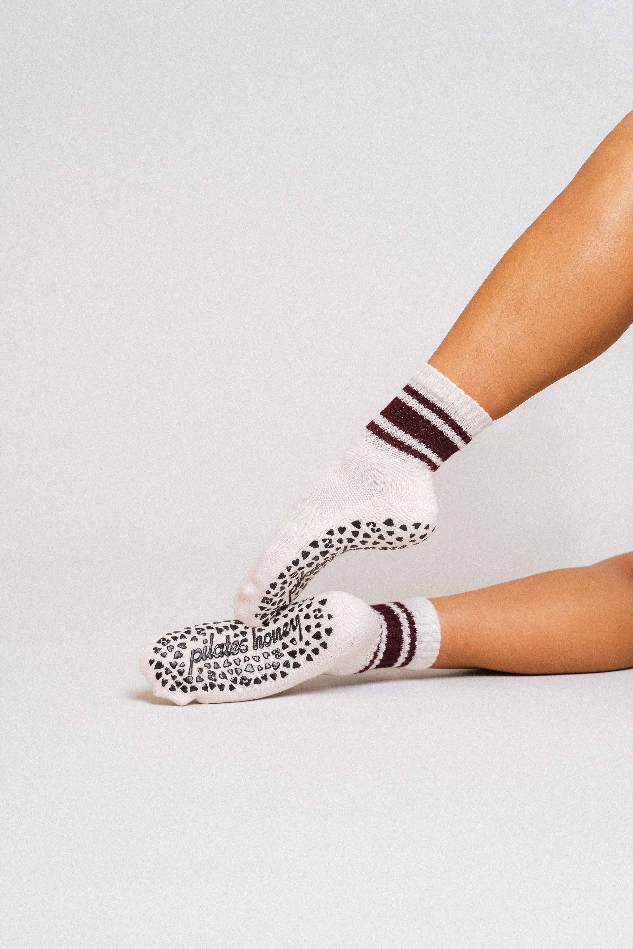 Pilates Honey - Wholesale Socks - Women's - Baby Pink Vintage Shorty Crew