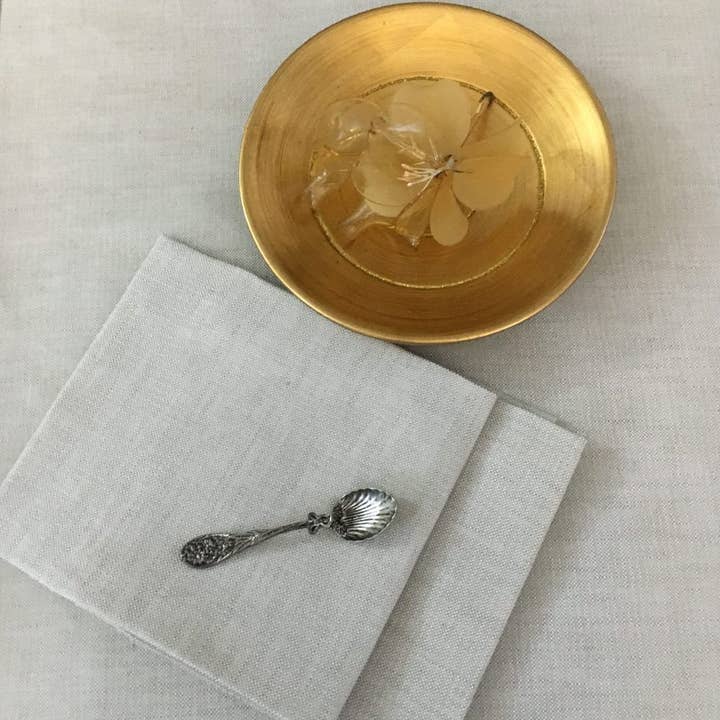 Pandora. Tischdecke aus Leinenmischgewebe für den Großhandel von Journight by Totex