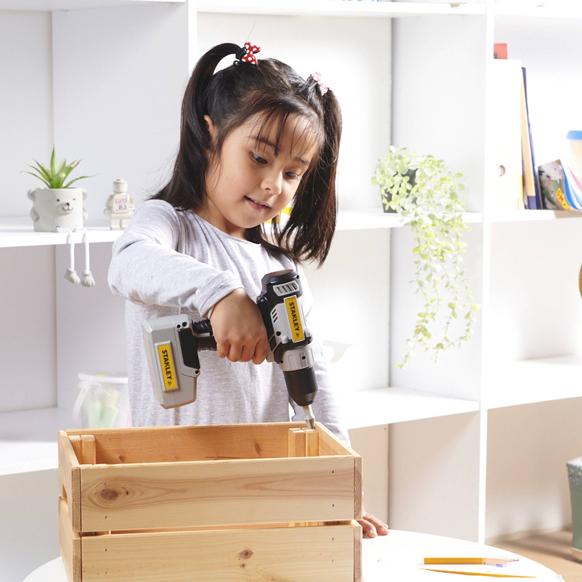 Toysmith - Wholesale Toy Set - Kids - Red Toolbox Stanley Jr. Battery Operated 21-Piece Toolset2