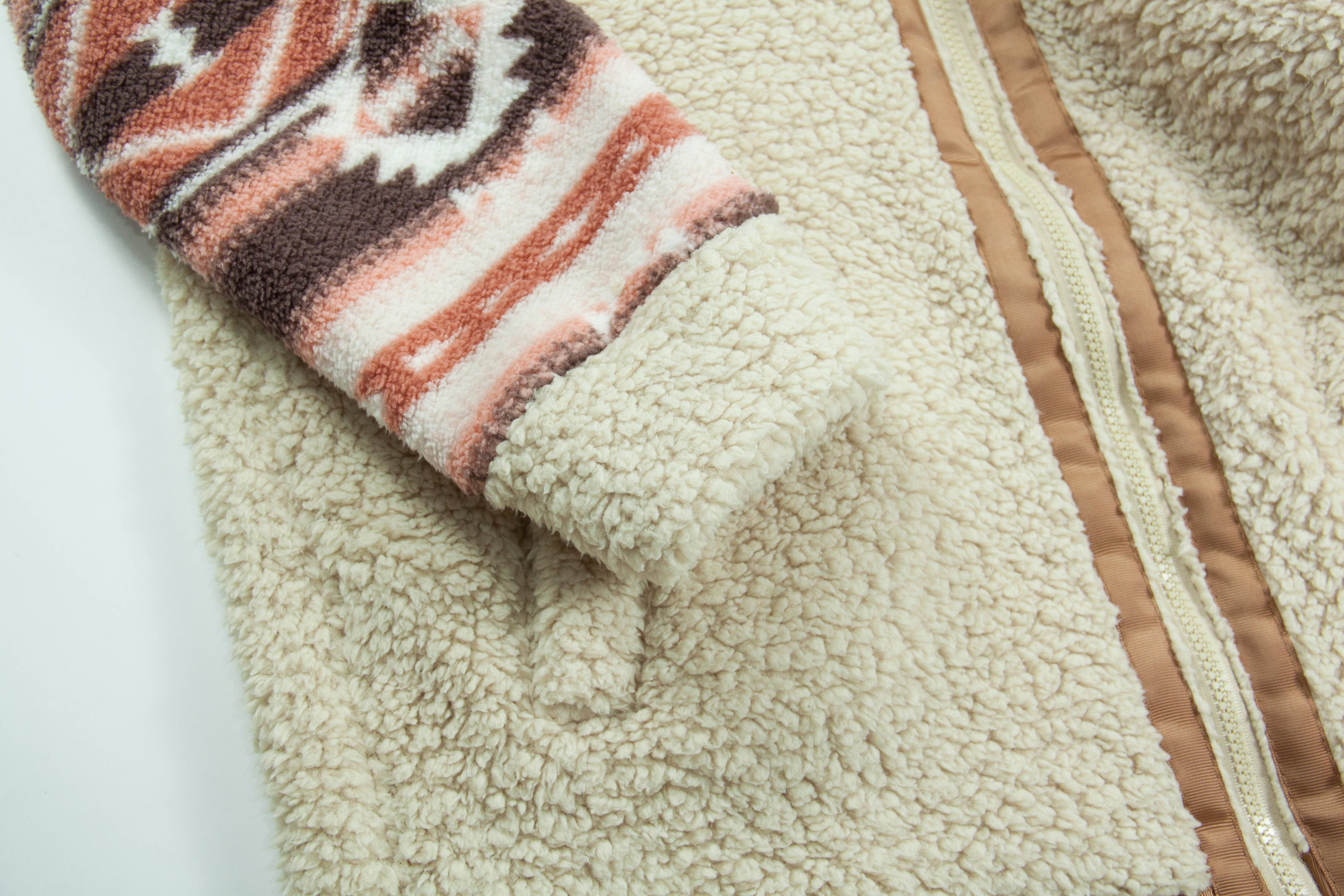 HIDDENBRAND - Wholesale Fur/Faux Fur Coat - Women's - Aztec patchwork sherpa zip coat7