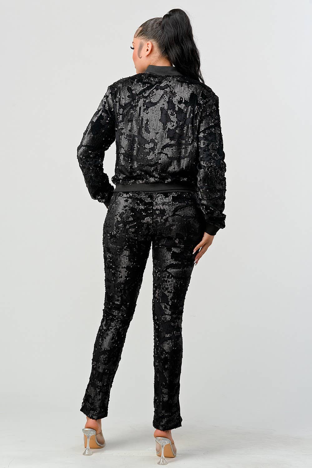 Boswell – Engroshandel Træningsdragt – til kvinder – Træningssæt med lynlås og palietter foran6