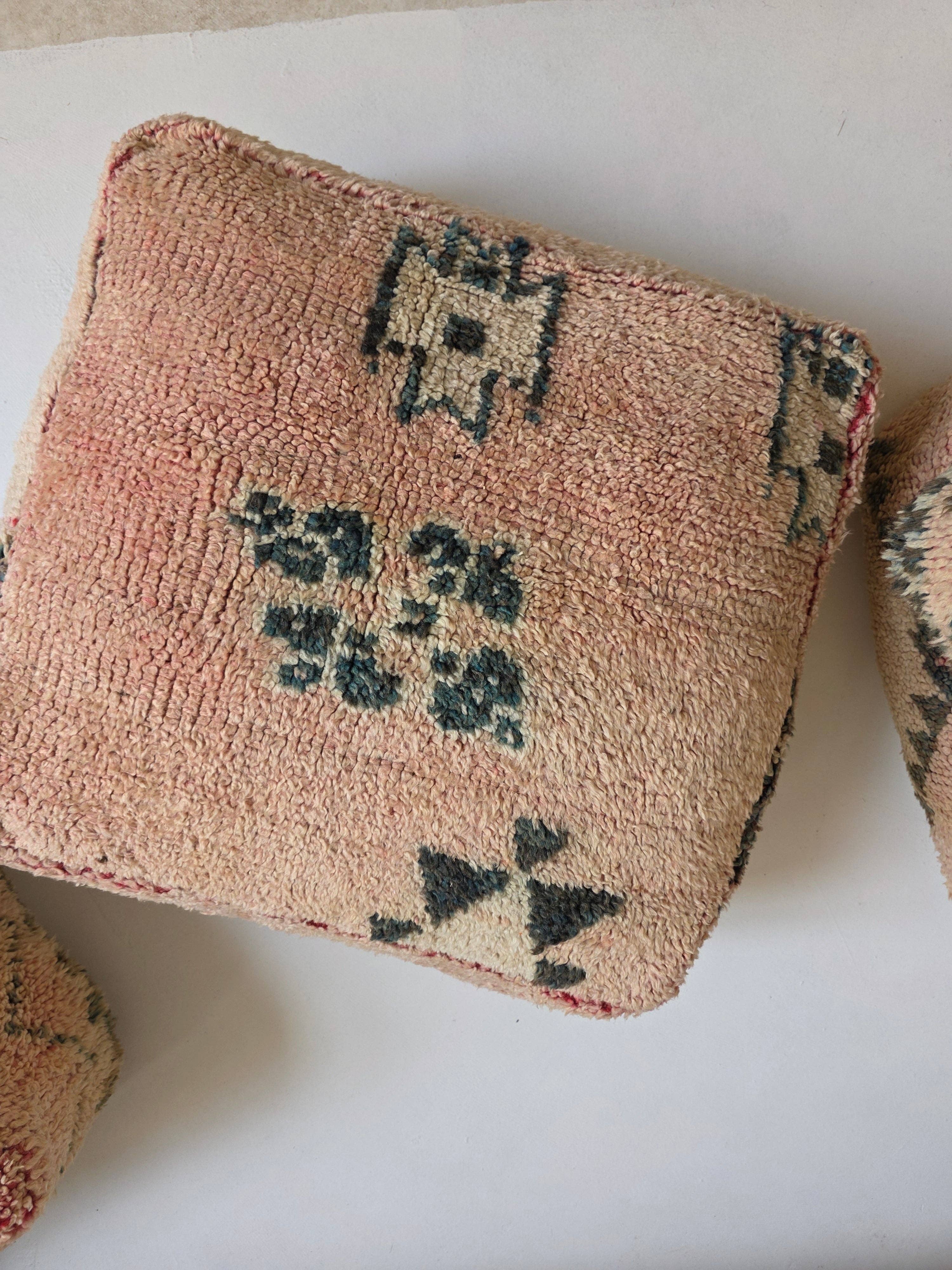 Minda - Wholesale Floor Pillow - Vintage Wool Floor Cushion | Pinks6