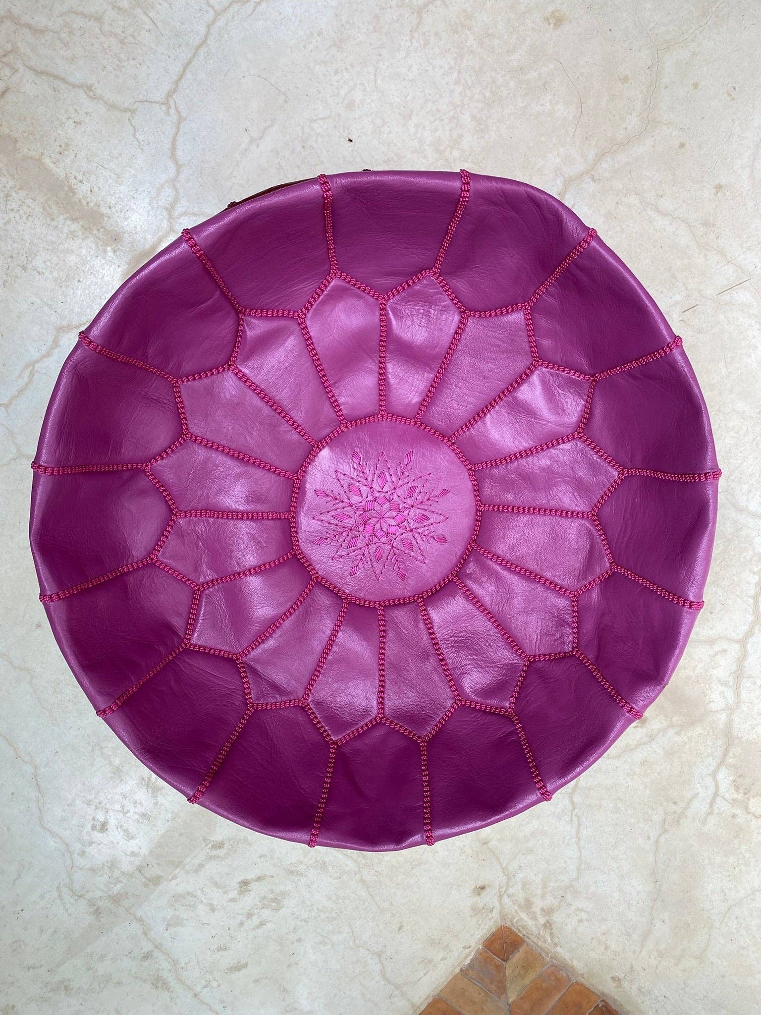 SOUK in the CITY - Wholesale Pouf - Handmade Leather Pouf M12