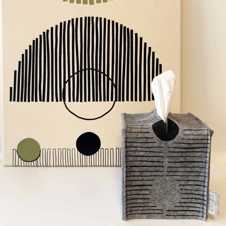 Funda para Caja de Pañuelos SQ/Estampado Peeka en Carbón sobre Fieltro de Lana Gris para venta al por mayor de olgajoan