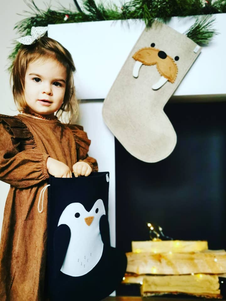 Weihnachtsstrumpf aus Filz im skandinavischen Design, Nordic Holidays für den Großhandel von Little Crazy Things