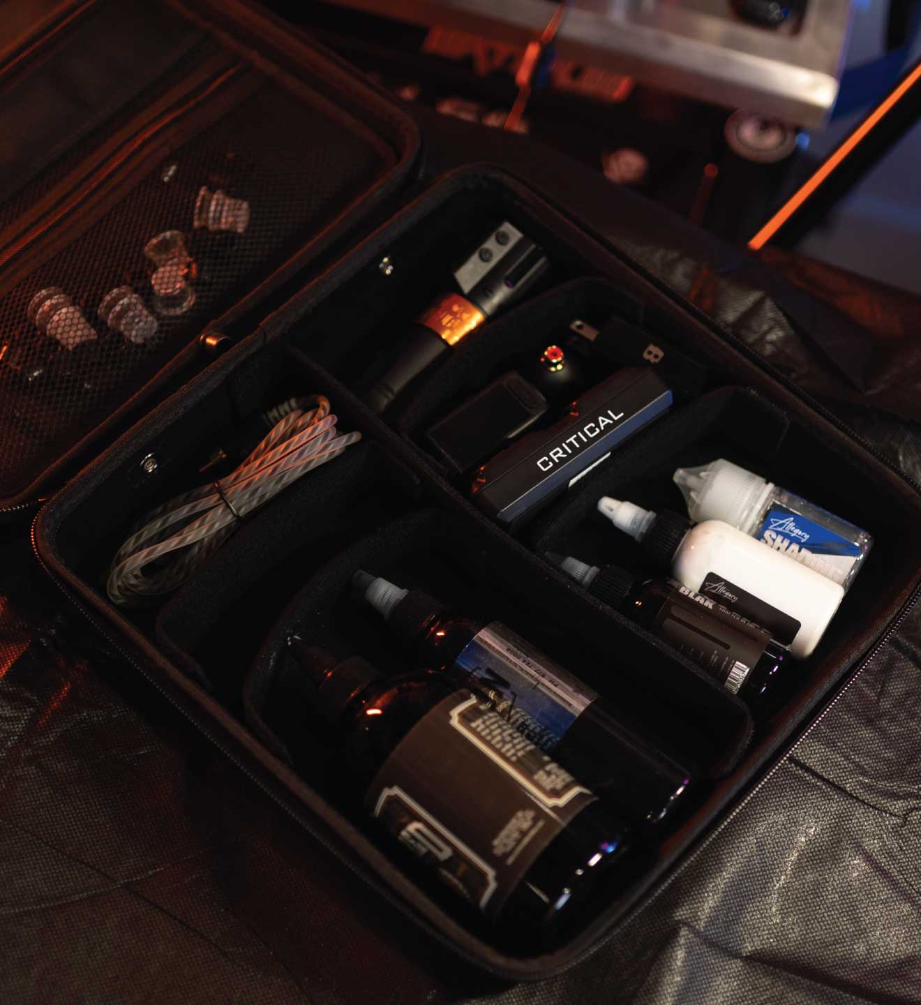 SVART Blaq Paq Maskinväska för wholesale på Faire1