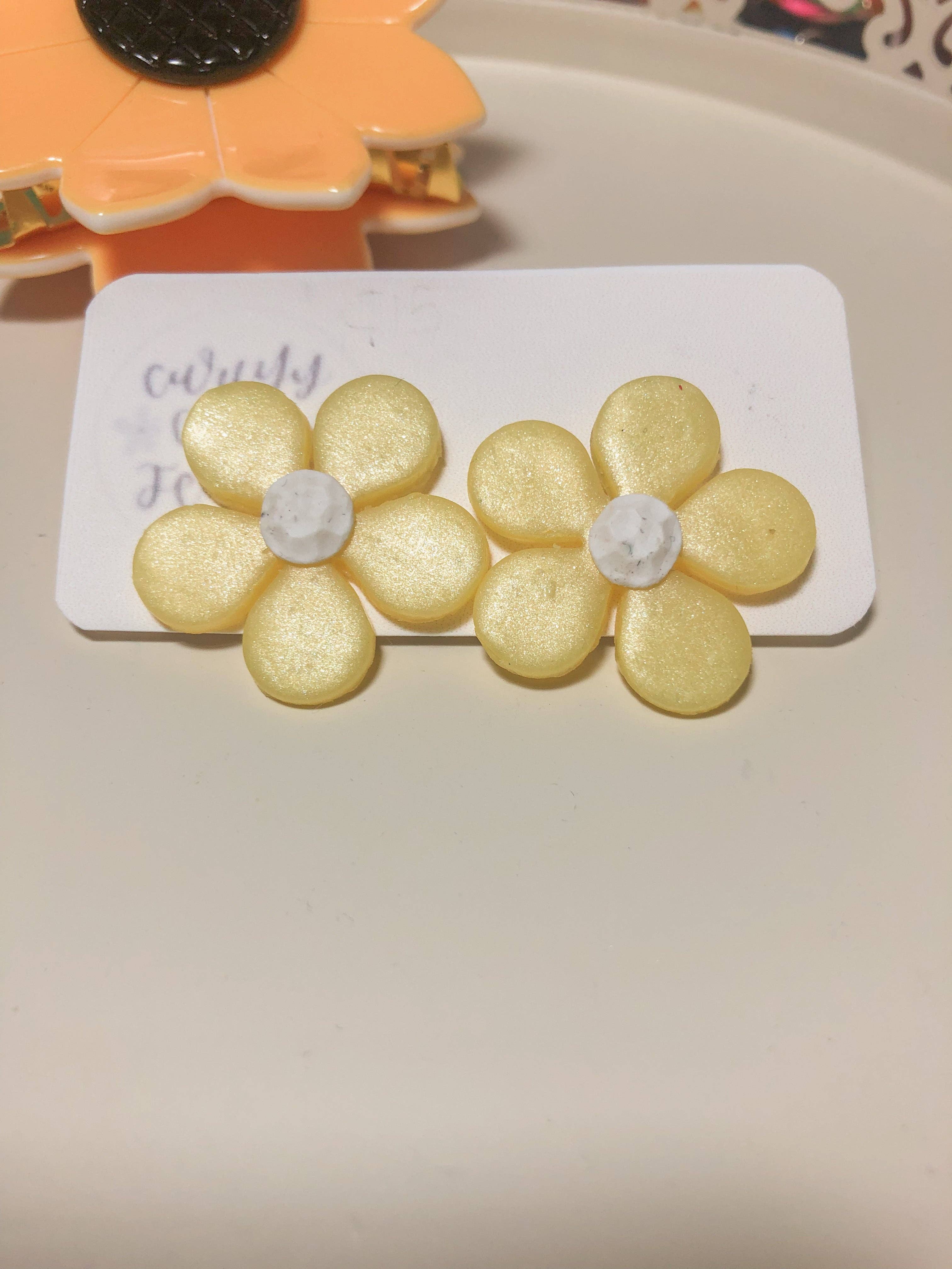 Curlyygurljewels - Wholesale Dangle Earrings - Spring Daisies3