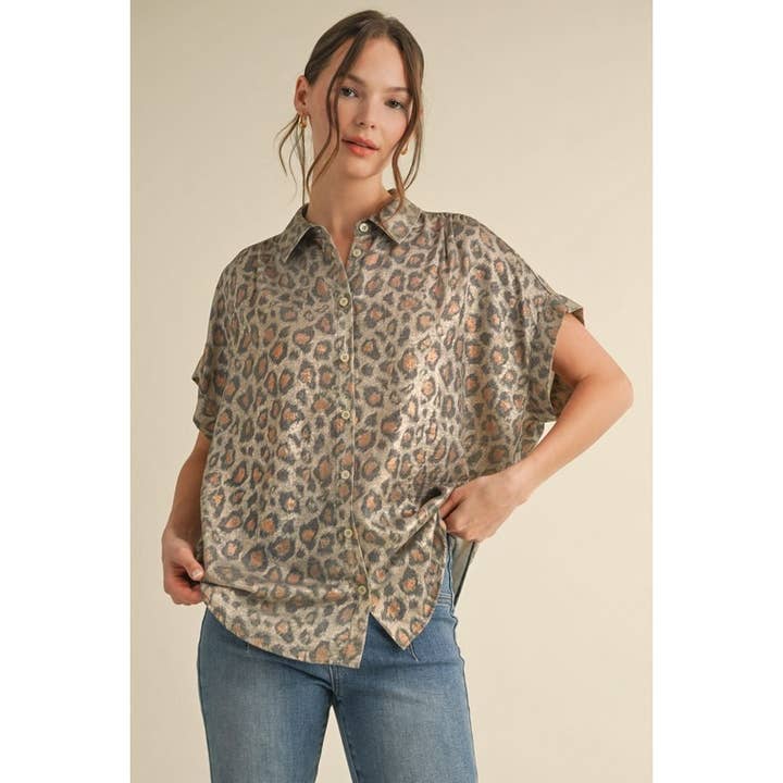 Haut à col imprimé léopard pour la vente par STYLE USA