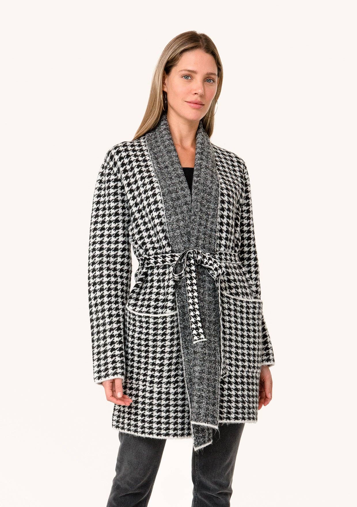 White Black Houndstooth Long Sleeve Belted Shawl Cardigan for wholesale on Faire4