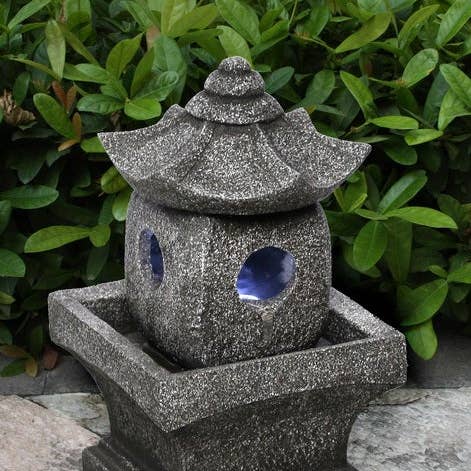 11" Pogoda-fontein met warmwitte led voor wholesale door Hi-Line Gift Ltd.