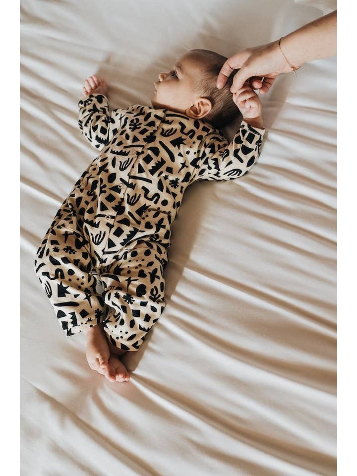 Geometric baby jumpsuit 100% organic cotton for wholesale on Faire2