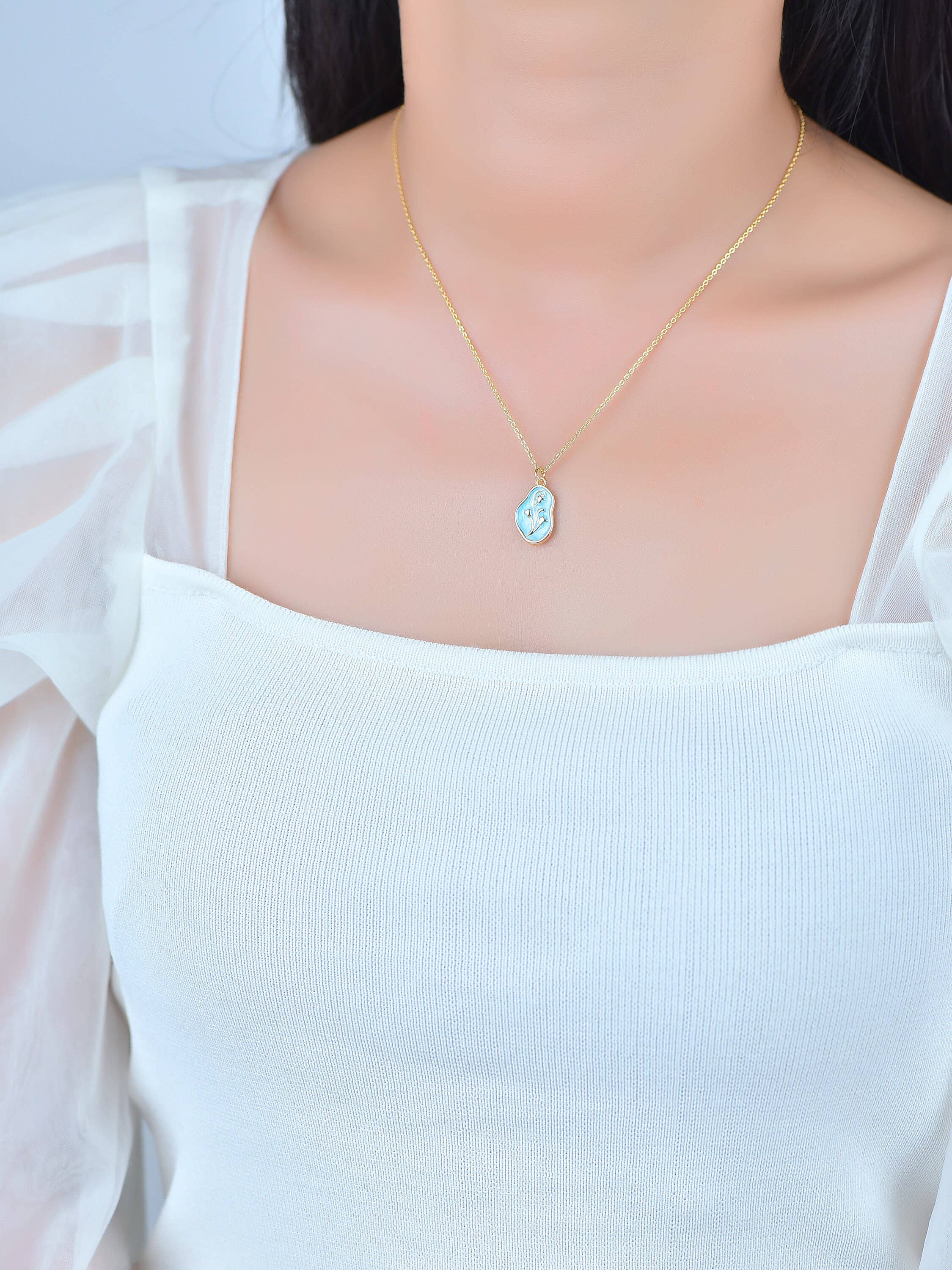 Jewel Pledge - Wholesale Individual Charm/Pendant - Gold Flower and Dainty Tulip Enamel Charms CPG2235