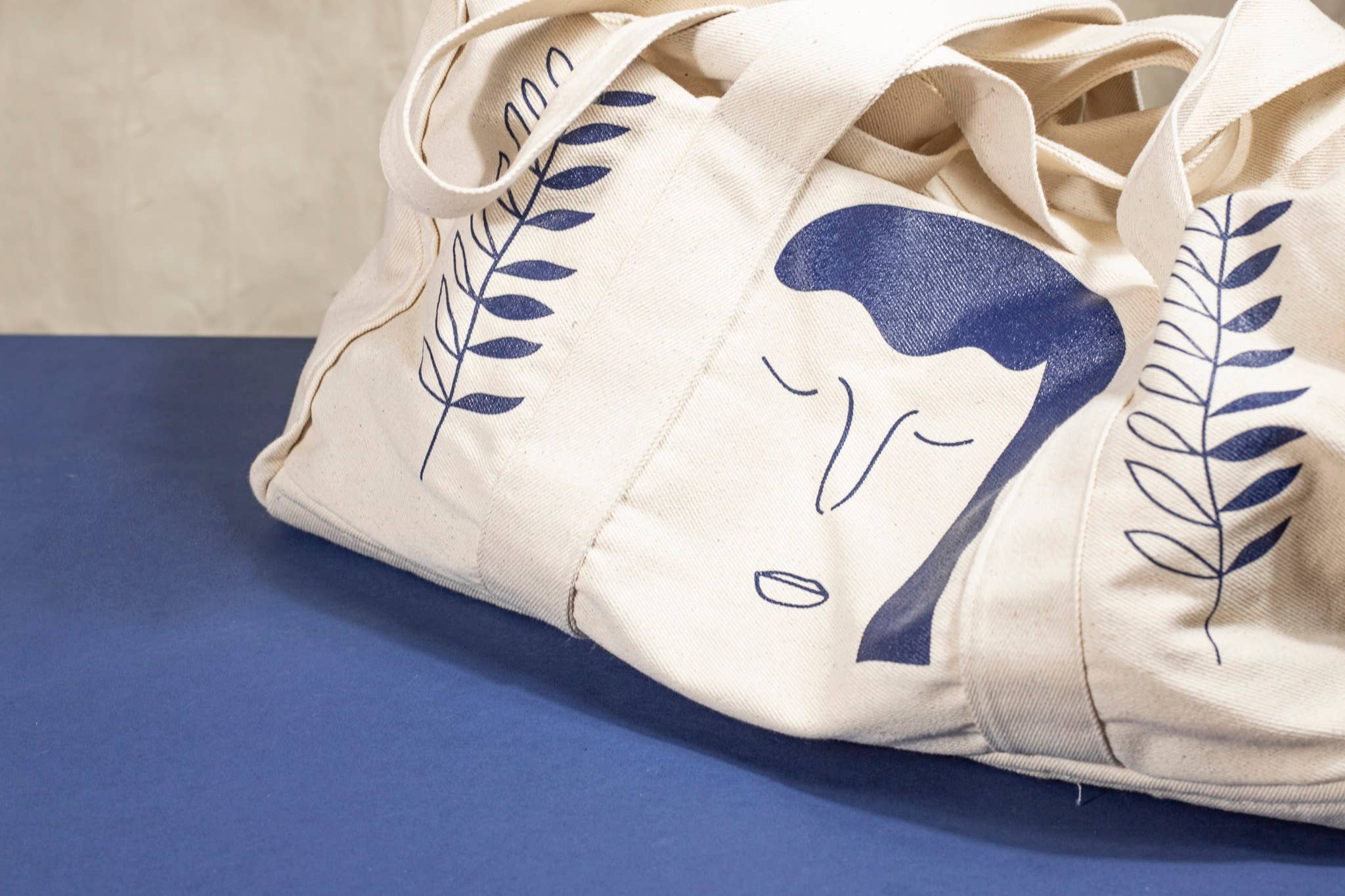 mi eelo - Wholesale Weekender Bag - Women's - Coco Weekender Bag0