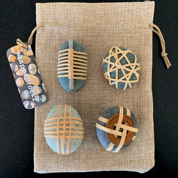 Coleção com curadoria - Conjunto de 4 Wrappedrockz por atacado de Betsy Bauer Studio