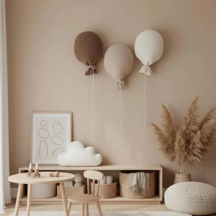 Suspension Murale Ballon Sherpa pour la vente par The Butter Flying