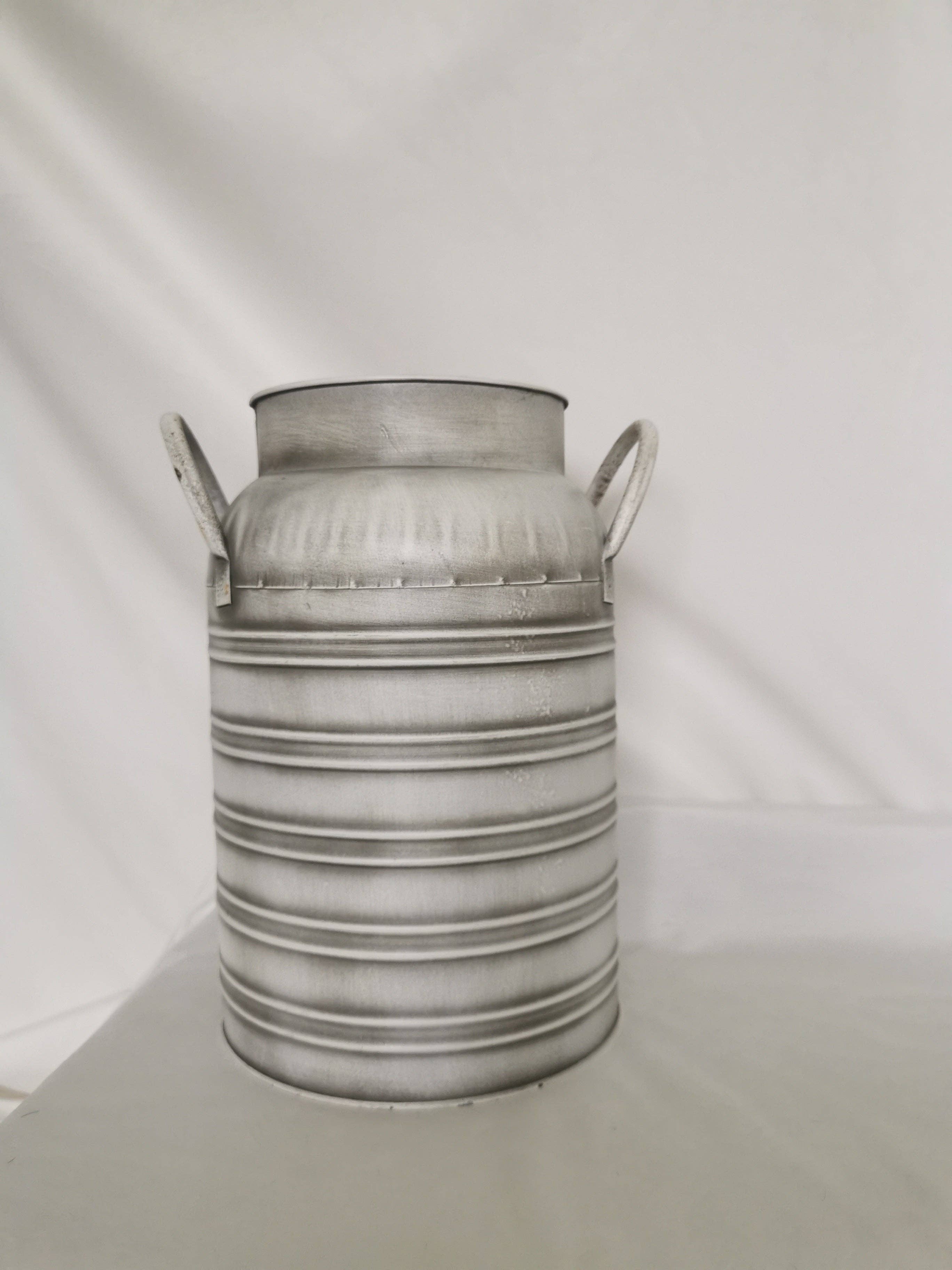 Casa Style - Wholesale Bucket/Pail - Vintage Farmhouse Look Tin Bucket1